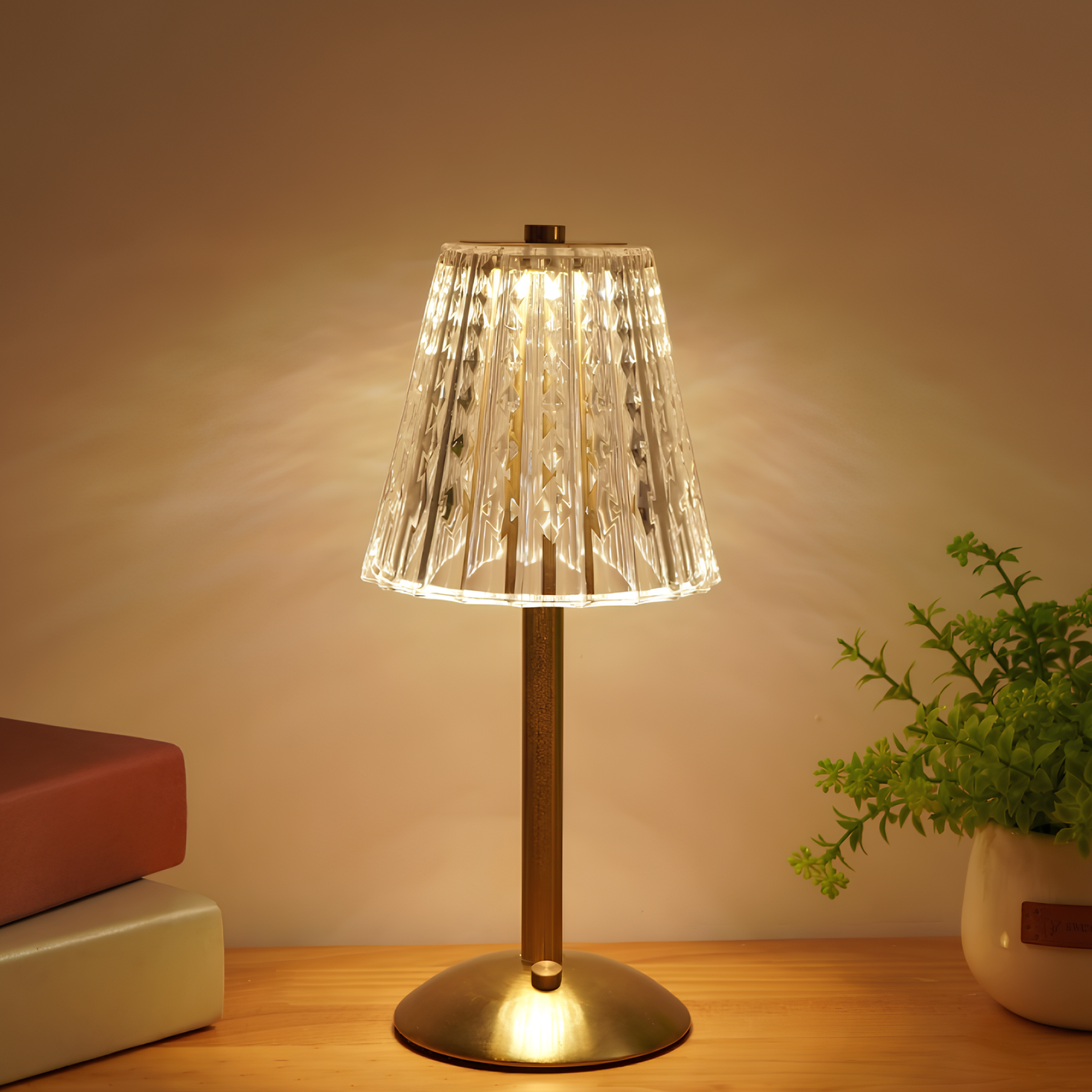 Stellar | Golden Crystal Table Lamp