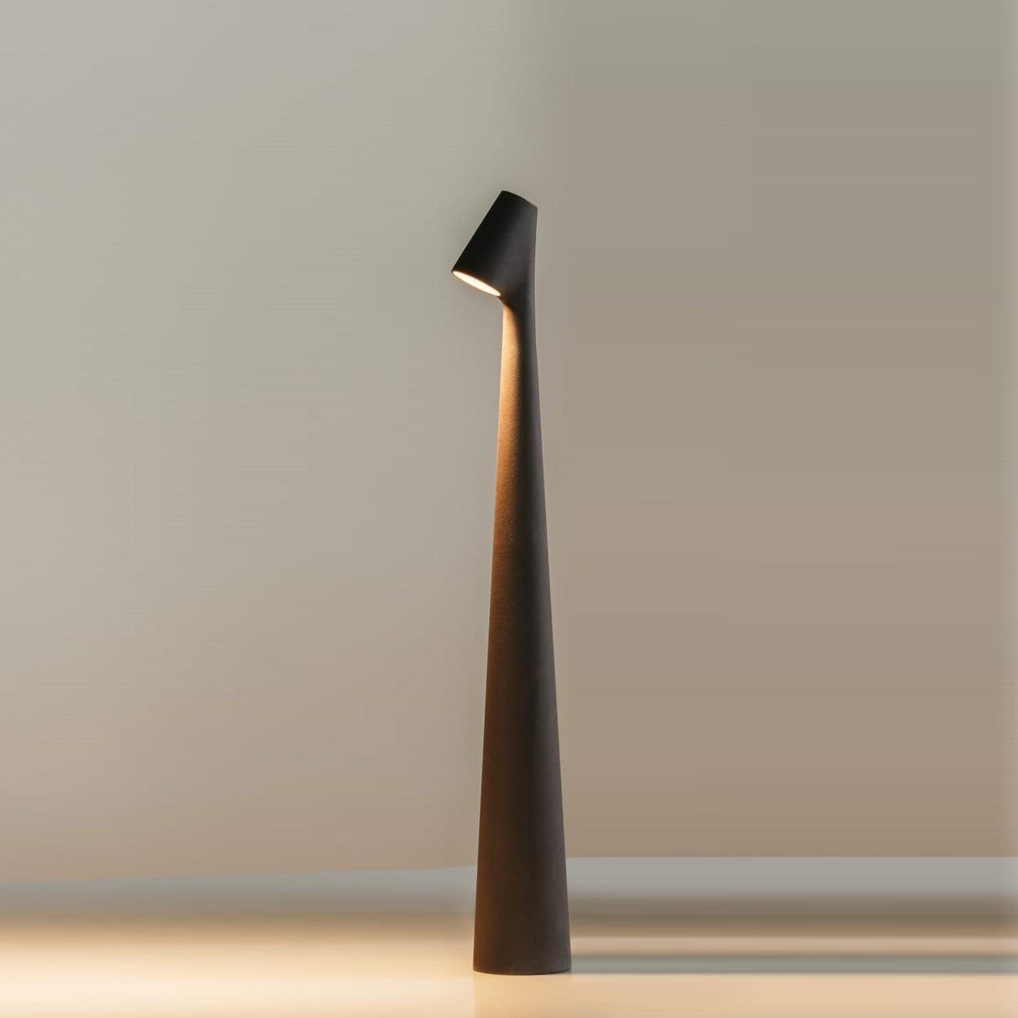 Linea | Minimalist Beam Light